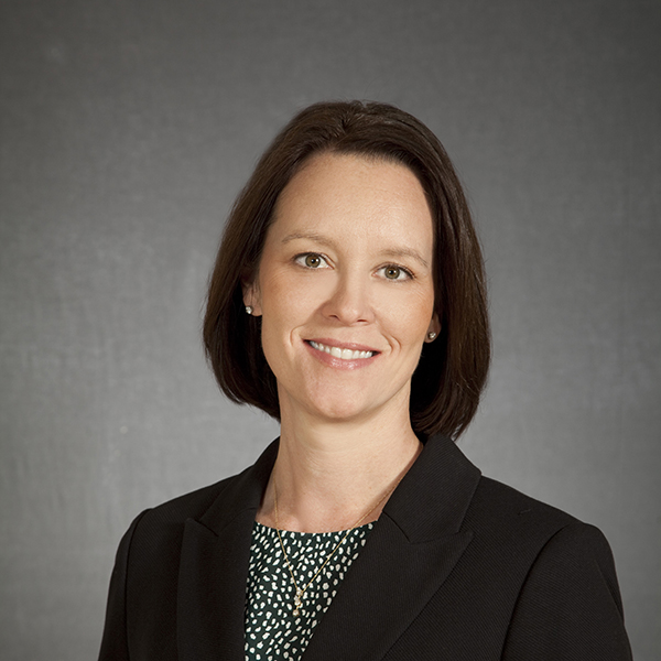 Headshot photo of Elizabeth Wilkerson smiling